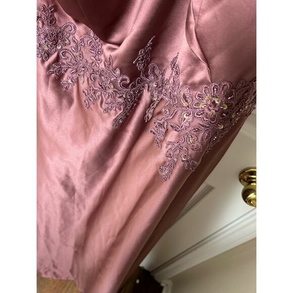 David's Bridal 22W Oleg Cassini A-Line Formal Dress - Picture 8 of 16